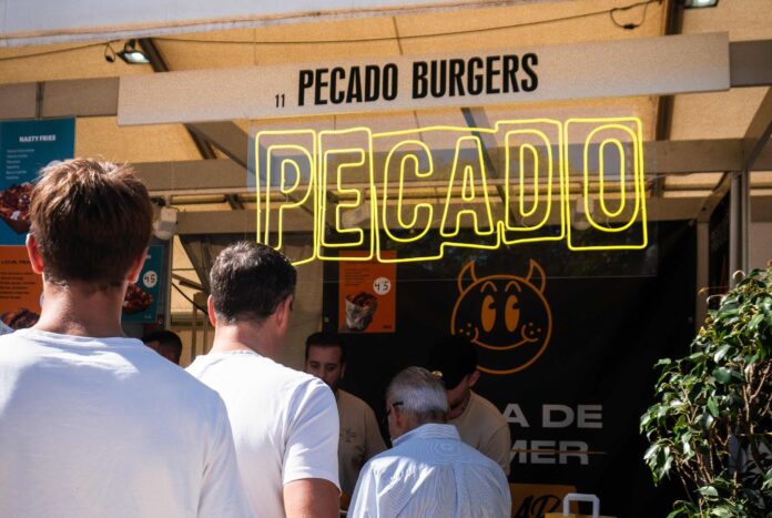 Pecado Burgers arrasa con 1.500 hamburguesas servidas en un solo día