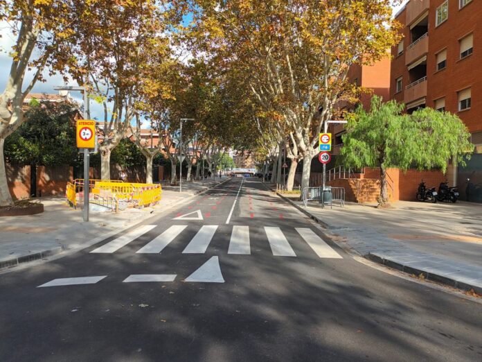 Tramo de la avenida de la Pineda una vez realizados los trabajos (Foto: Ayuntamiento de Castelldefels)