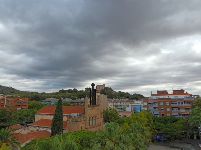 Día nublado sobre Castelldefels (Foto: Ayuntamiento de Castelldefels)