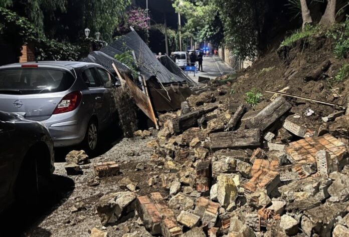 Desprendimiento en la calle Alcover (Foto: Policía Local)